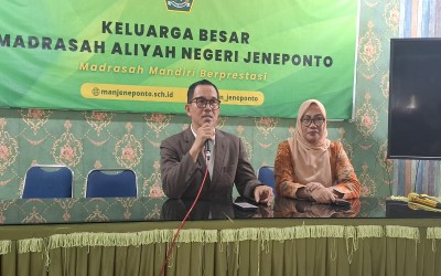 Pembinaan ASN Di MAN Jeneponto, Kepala Bidang Pendidikan Madrasah Kanwil Provinsi Sulawesi Selatan Minta Guru Semangat dan Ikhlas dalam Mendidik